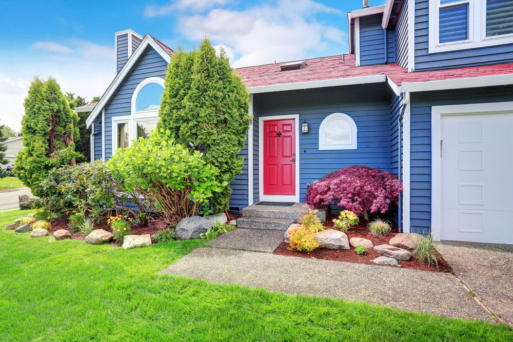 4 Reasons to Repaint Your Home's Exterior